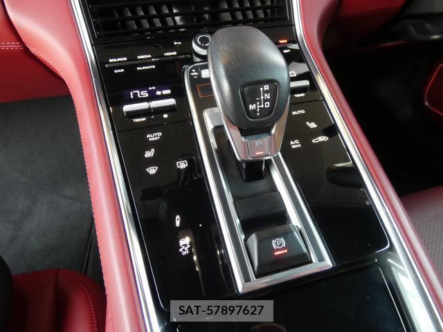 Porsche PANAMERA 2021-07 8546963-9