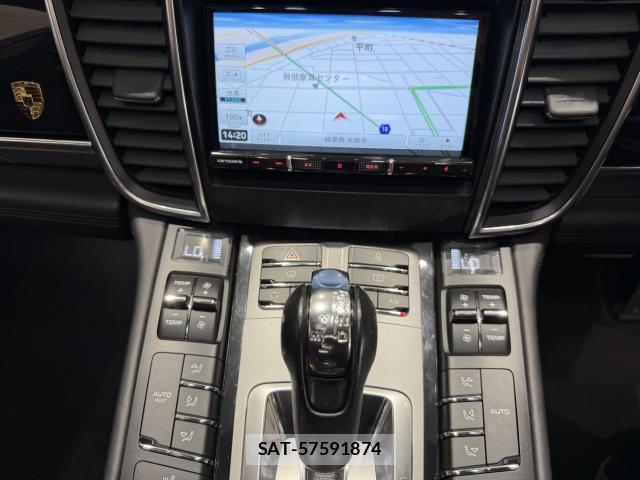 Porsche PANAMERA 2012-11 8548724-7