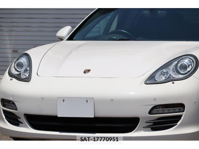 Porsche PANAMERA 2010-10 8549267-12