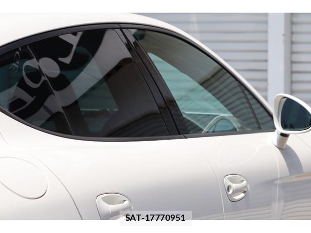 Porsche PANAMERA 2010-10 8549267-17