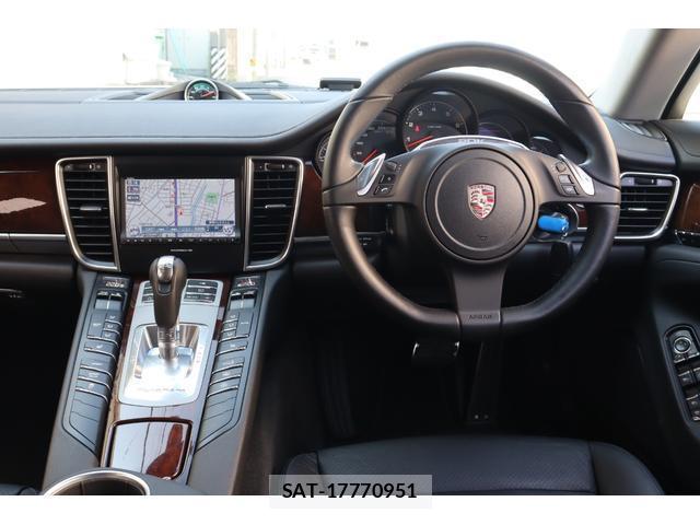 Porsche PANAMERA 2010-10 8549267-6