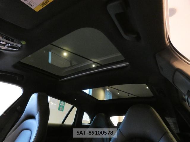 Porsche PANAMERA 2019-12 8552085-8