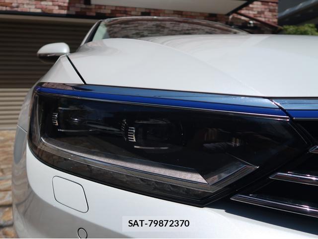 VolksWagen PASSAT 2017-02 8550037-12