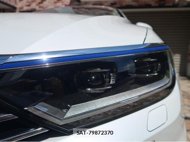 VolksWagen PASSAT 2017-02 8550037-13
