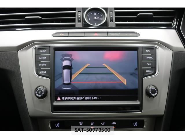 VolksWagen PASSAT VARIANT 2016-08 8545507-9