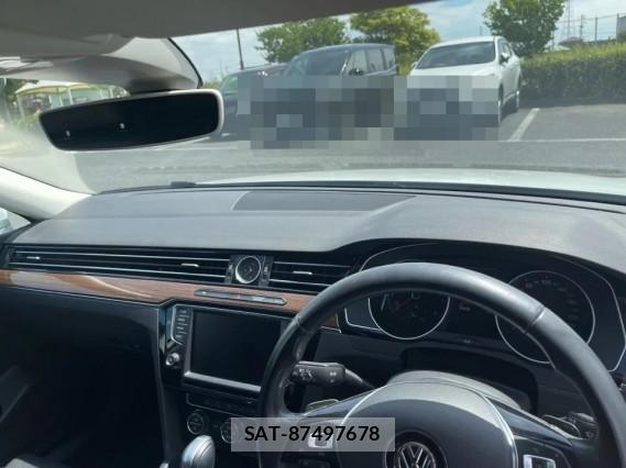 VolksWagen PASSAT VARIANT 2015-09 8550330-2