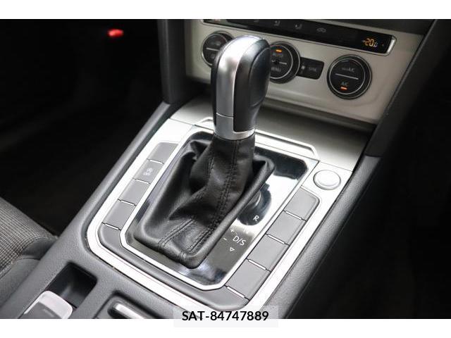 VolksWagen PASSAT VARIANT 2015-12 8550993-16