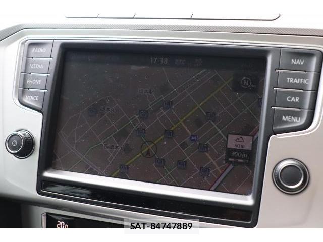 VolksWagen PASSAT VARIANT 2015-12 8550993-18