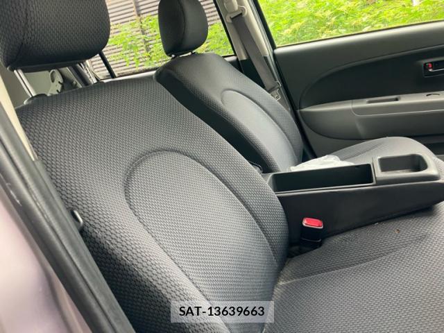 Toyota PASSO 2009-11 8547429-5
