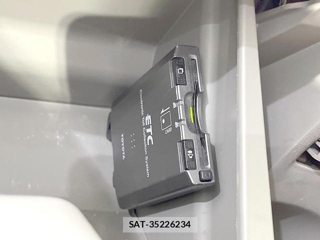 Toyota PIXIS EPOCH 2012-06 8550586-4