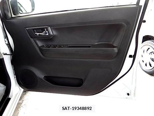 Toyota PIXIS EPOCH 2022-06 8552140-12