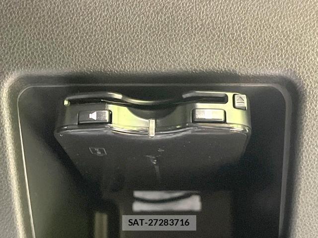 Toyota Pixis Mega 2016-02 8547222-6