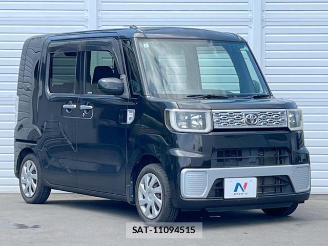 Toyota Pixis Mega 2015-09 8550076-15