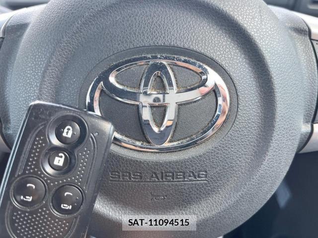 Toyota Pixis Mega 2015-09 8550076-6