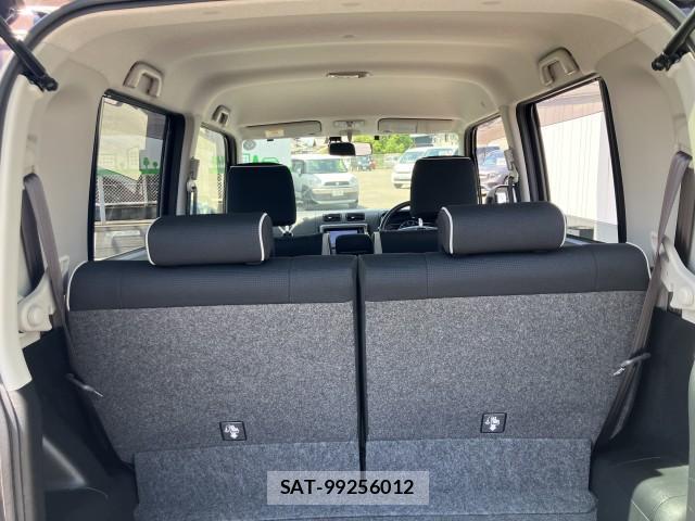 Toyota PIXIS SPACE 2014-03 8549356-16