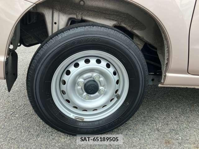 Toyota PIXIS VAN 2019-04 8546124-10