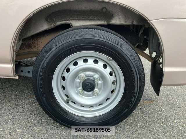 Toyota PIXIS VAN 2019-04 8546124-11