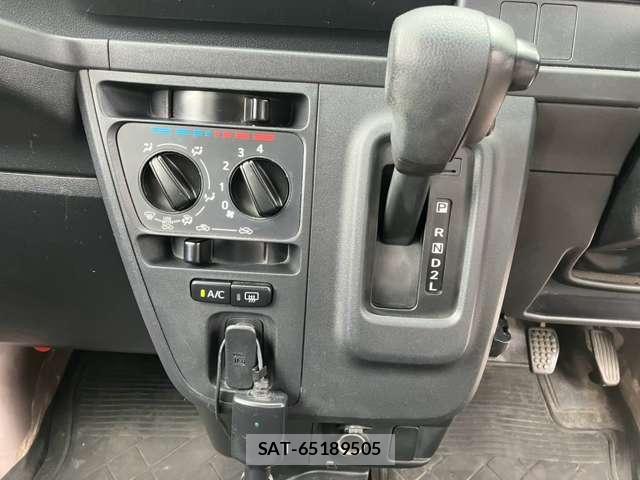 Toyota PIXIS VAN 2019-04 8546124-2