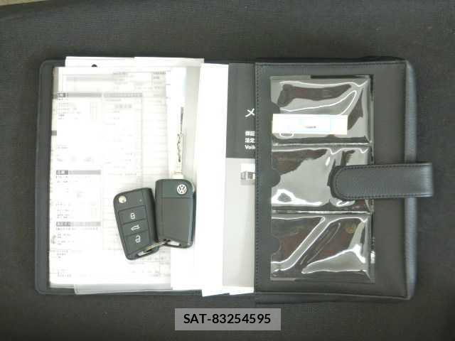 VolksWagen POLO 2015-09 8545566-19