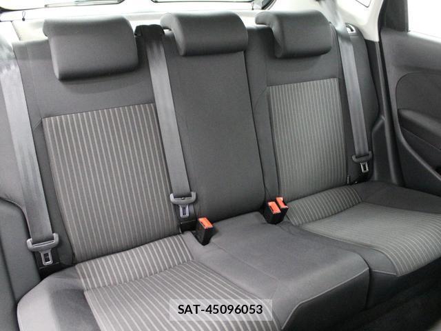 VolksWagen POLO 2012-06 8550090-12