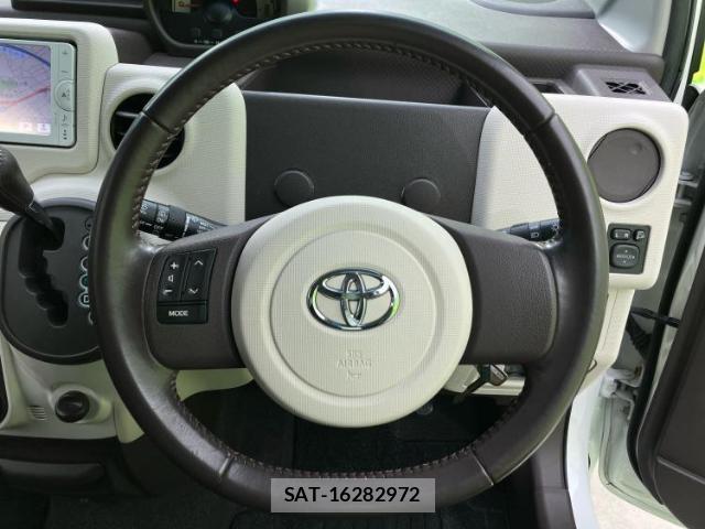 Toyota PORTE 2013-07 8552671-14