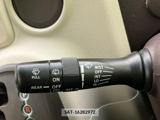 Toyota PORTE 2013-07 8552671-16