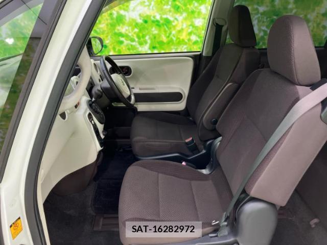 Toyota PORTE 2013-07 8552671-5