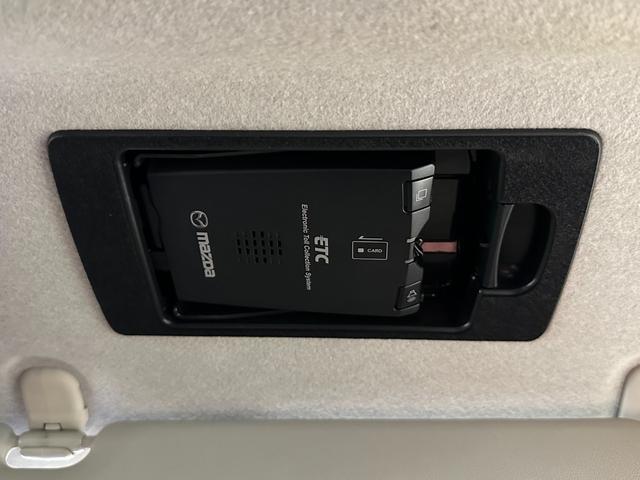 Mazda PREMACY 2011-08 8552803-6