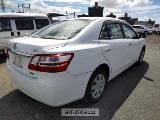 Toyota PREMIO 2011-08 8552165-4