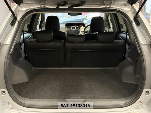 Toyota PRIUS ALPHA 2013-06 8546492-12