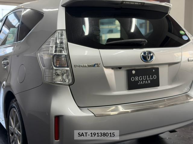 Toyota PRIUS ALPHA 2013-06 8546492-6