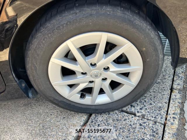 Toyota PRIUS ALPHA 2012-01 8546974-12
