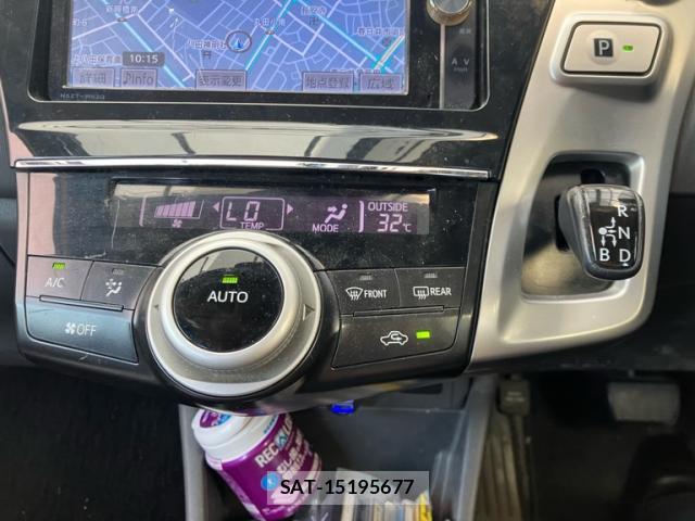 Toyota PRIUS ALPHA 2012-01 8546974-14