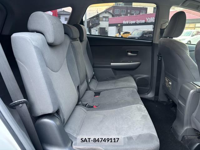 Toyota PRIUS ALPHA 2013-07 8548676-11