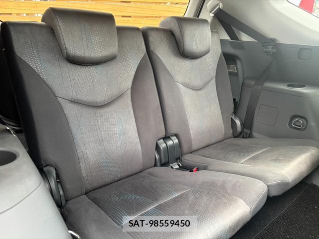 Toyota PRIUS ALPHA 2012-06 8548678-13