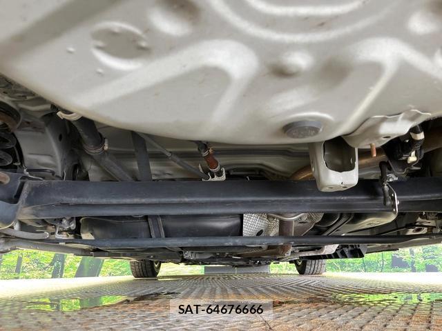 Toyota PRIUS ALPHA 2018-05 8549498-18