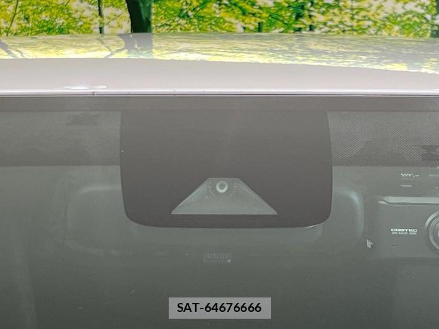Toyota PRIUS ALPHA 2018-05 8549498-2