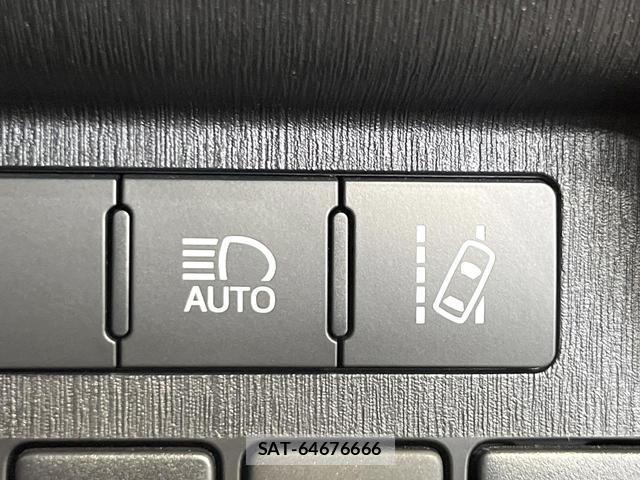 Toyota PRIUS ALPHA 2018-05 8549498-6