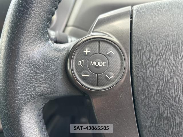 Toyota PRIUS ALPHA 2013-10 8550083-13