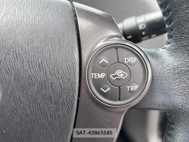 Toyota PRIUS ALPHA 2013-10 8550083-14