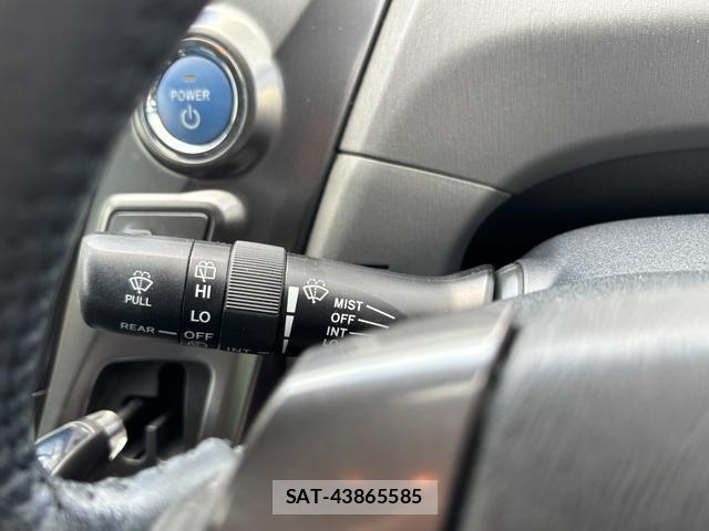 Toyota PRIUS ALPHA 2013-10 8550083-15
