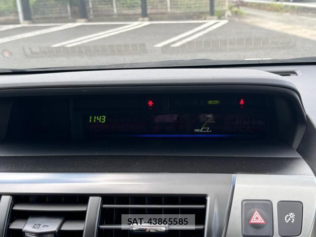 Toyota PRIUS ALPHA 2013-10 8550083-17