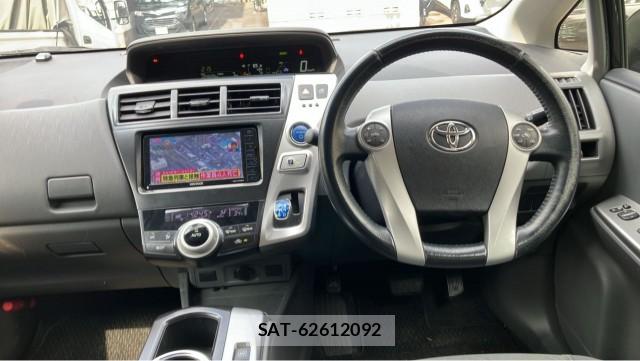 Toyota PRIUS ALPHA 2013-04 8550290-16