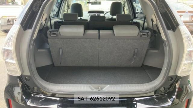 Toyota PRIUS ALPHA 2013-04 8550290-17