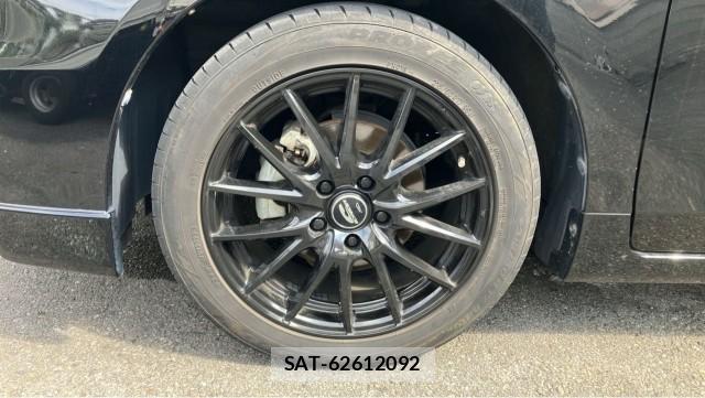 Toyota PRIUS ALPHA 2013-04 8550290-8