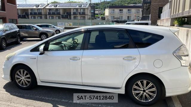 Toyota PRIUS ALPHA 2014-07 8550335-10