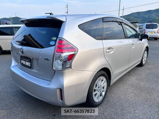 Toyota PRIUS ALPHA 2019-11 8550977-1