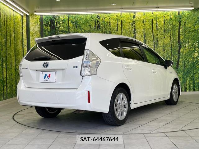 Toyota PRIUS ALPHA 2011-11 8551678-16