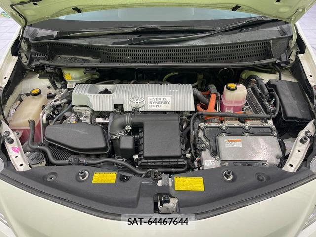 Toyota PRIUS ALPHA 2011-11 8551678-17