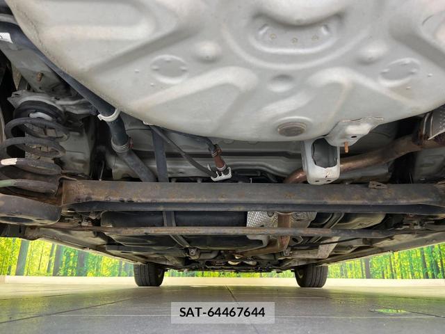 Toyota PRIUS ALPHA 2011-11 8551678-18